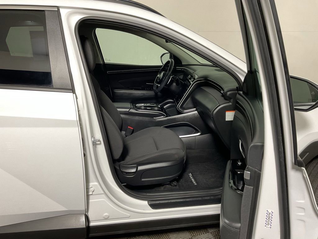 Certified 2022 Hyundai Tucson SEL w/ Cargo Package AWD/4WD image 38
