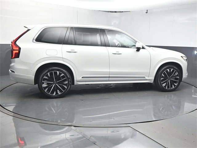 Used 2025 Volvo XC90 B5 Plus w/ Protection Package Premier image 8