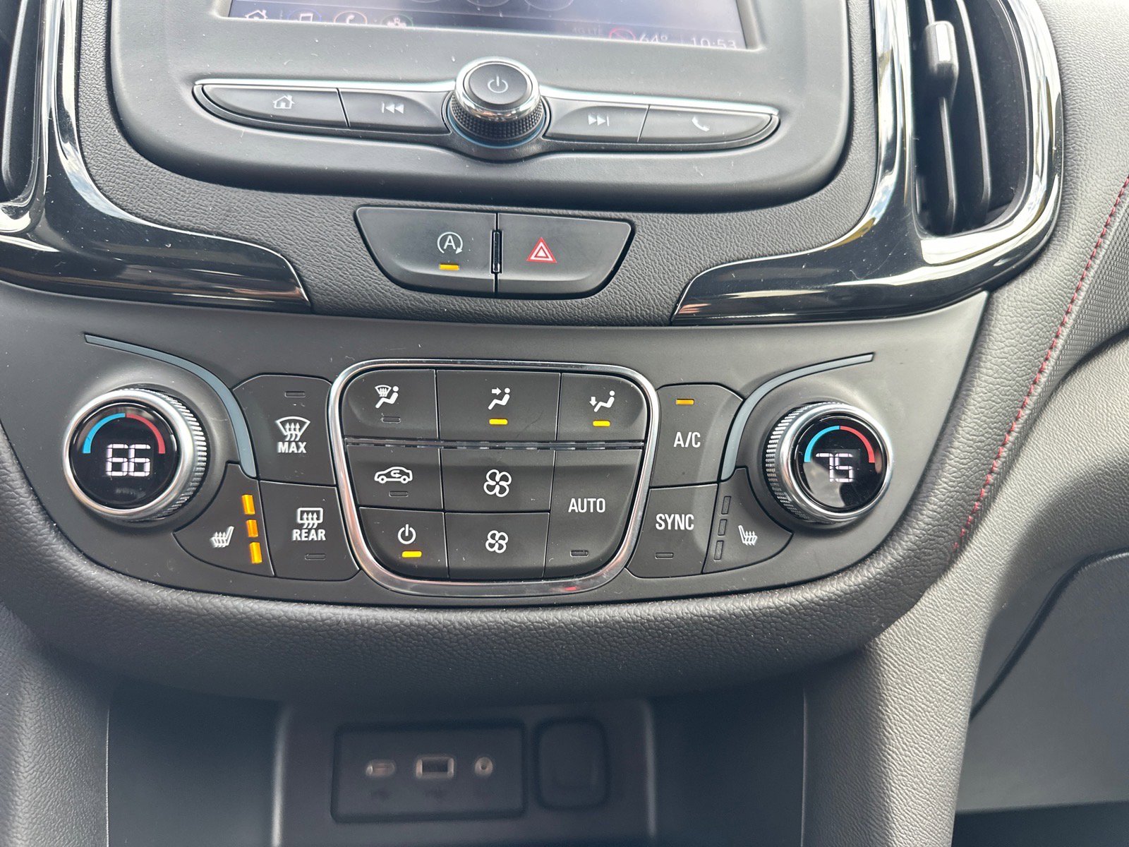 Used 2023 Chevrolet Equinox RS image 23