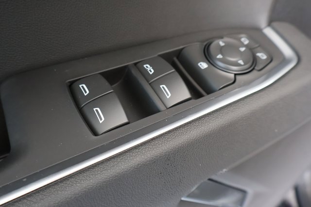New 2026 GMC Sierra 1500 SLE w/ Preferred Package image 9