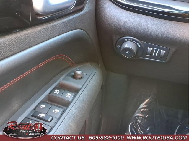 Used 2024 Jeep Compass Trailhawk image 23