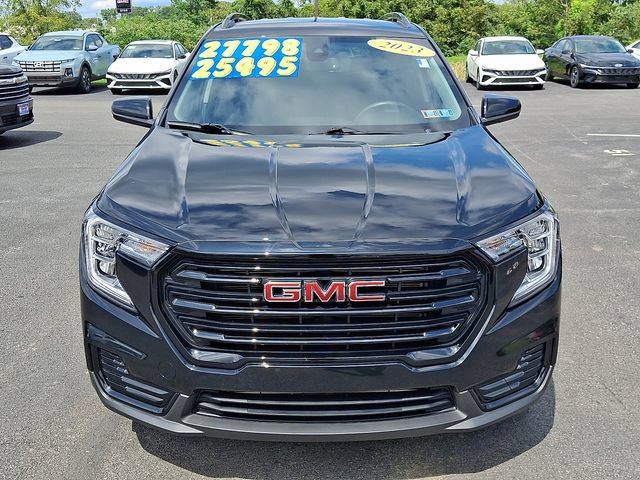 Used 2023 GMC Terrain SLE w/ Driver Convenience Package AWD/4WD image 2