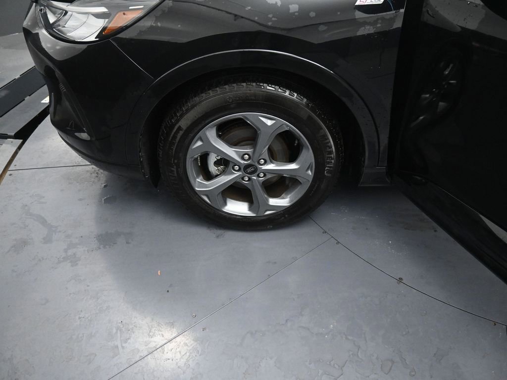 Used 2024 Ford Escape ST-Line image 15