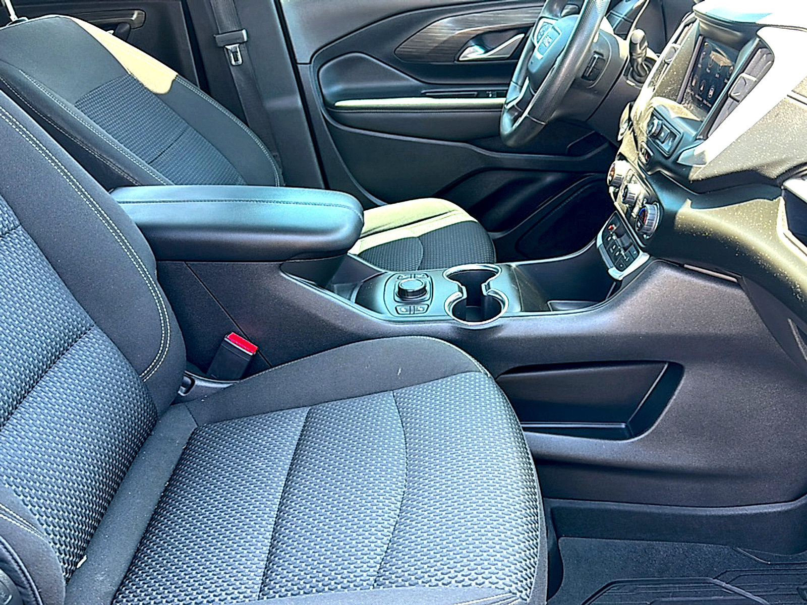 Used 2022 GMC Terrain SLE w/ Driver Convenience Package FWD image 23