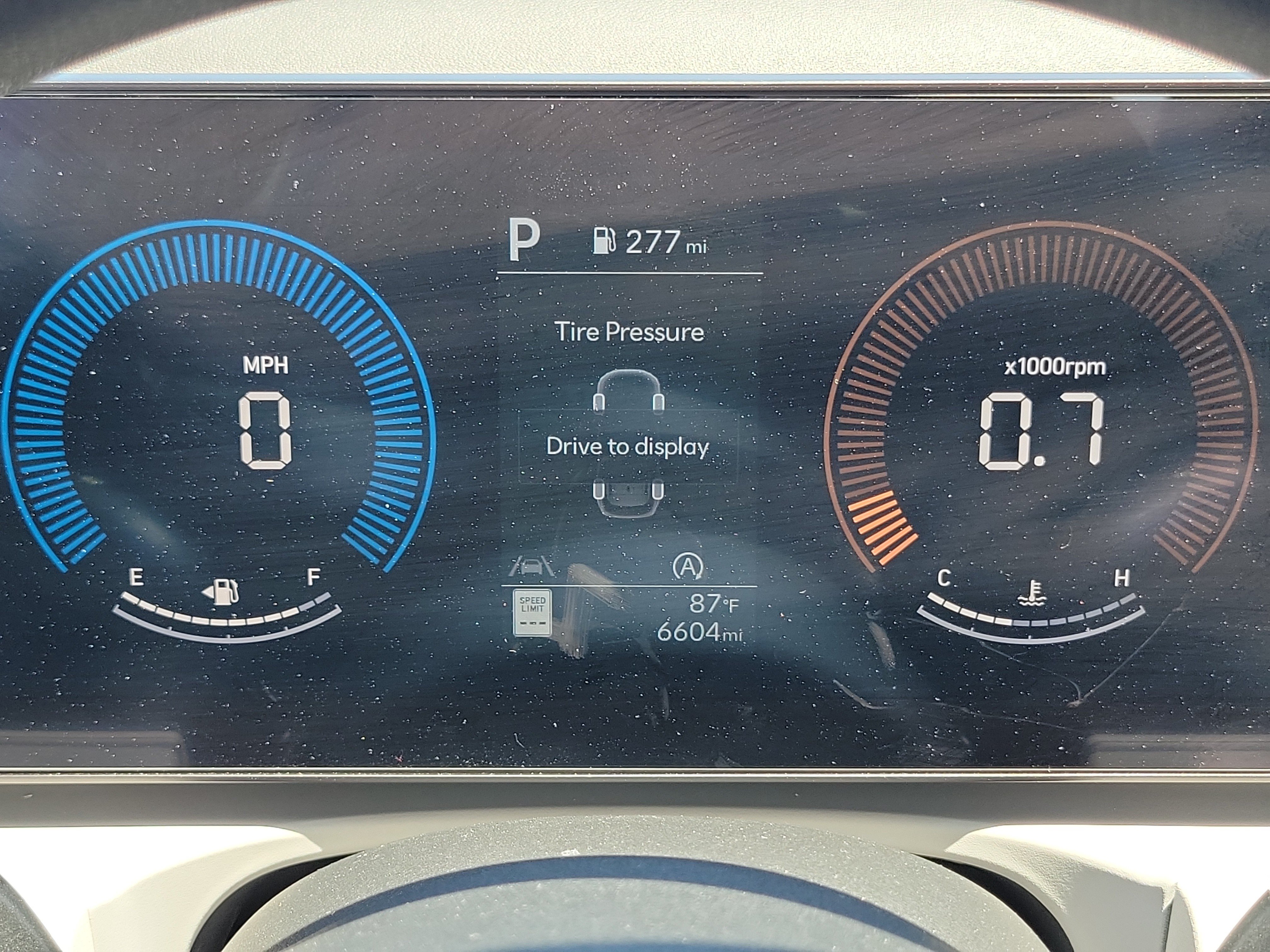 Certified 2025 Hyundai Tucson SE FWD image 10