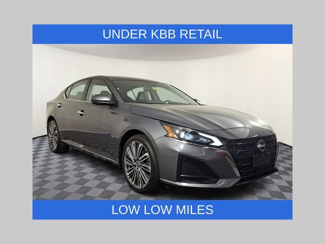 Used 2023 Nissan Altima 2.5 SL AWD/4WD image 1