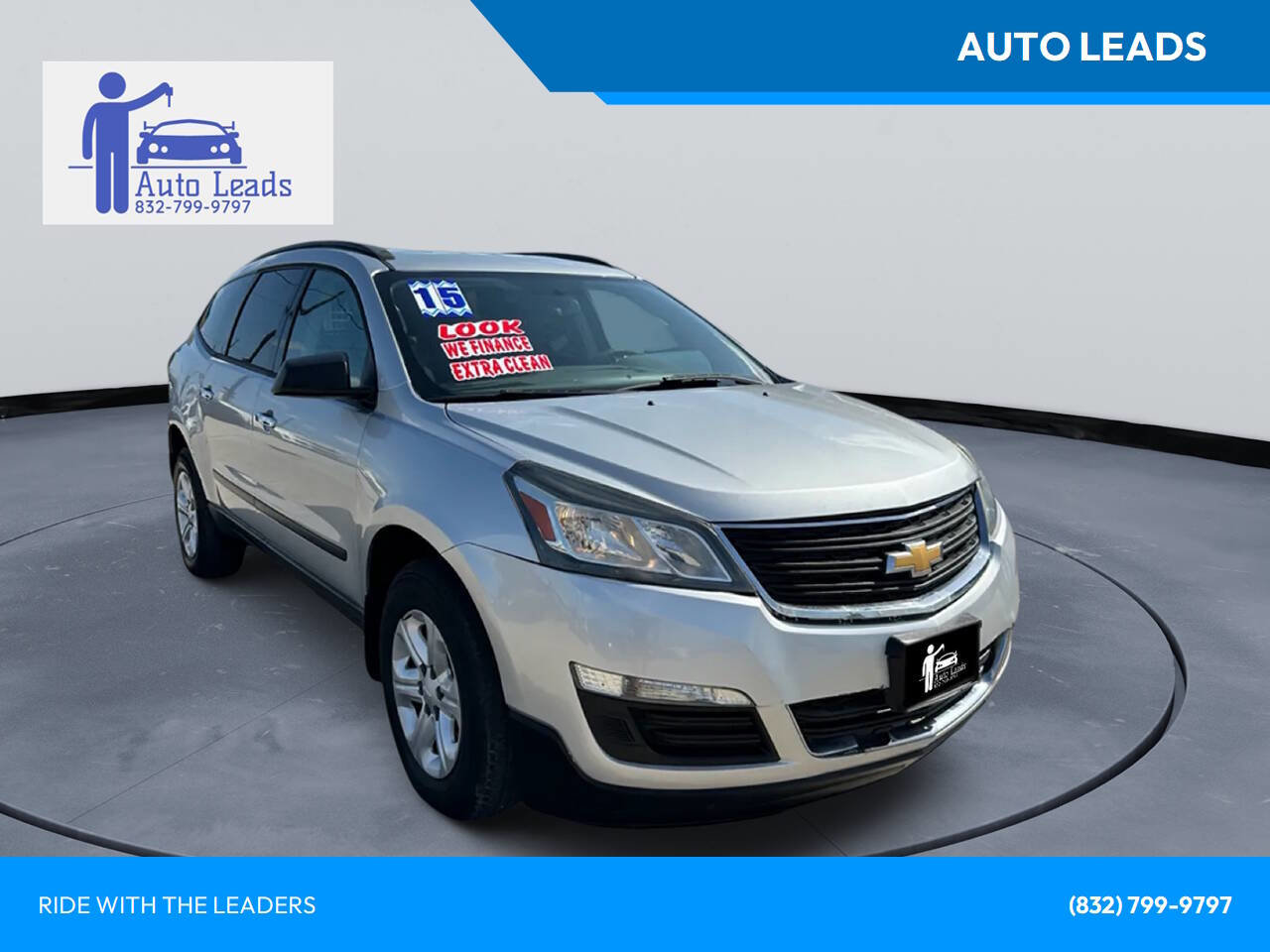 Used 2015 Chevrolet Traverse LS image 1