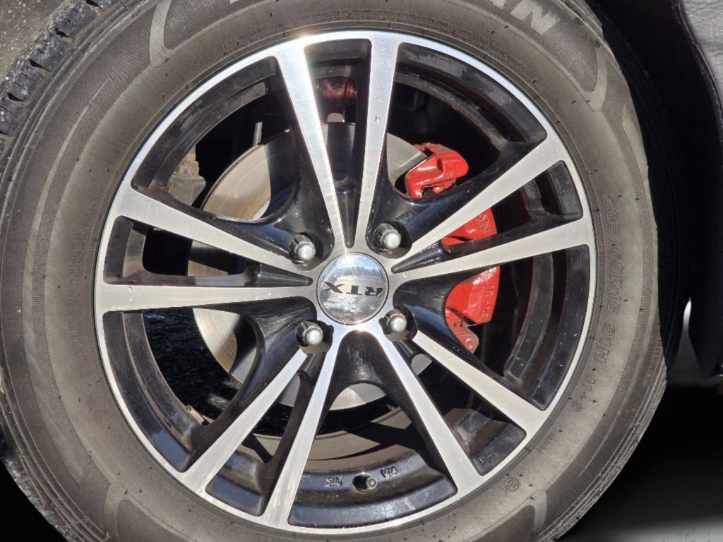 Used 2001 Saturn S-Series SL2 image 33