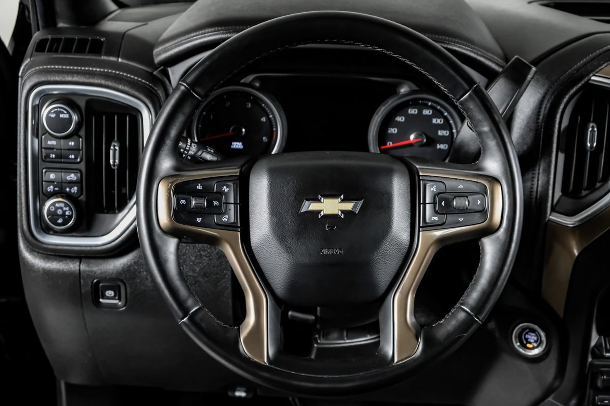 Used 2023 Chevrolet Silverado 3500 High Country w/ Technology Package AWD/4WD image 17