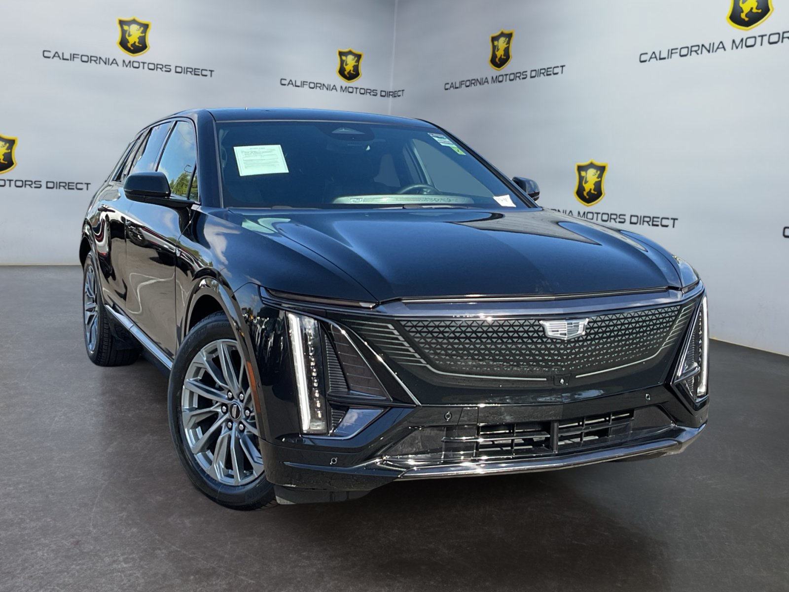 Used 2024 Cadillac Lyriq Sport AWD/4WD image 3