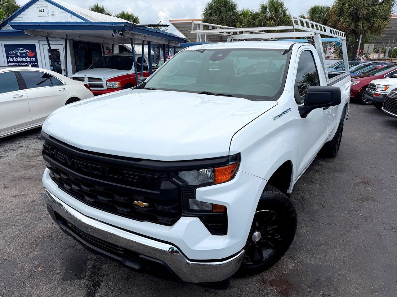 Used 2022 Chevrolet Silverado 1500 W/T RWD image 4