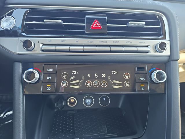 Used 2026 Genesis G70 2.5T Prestige image 19