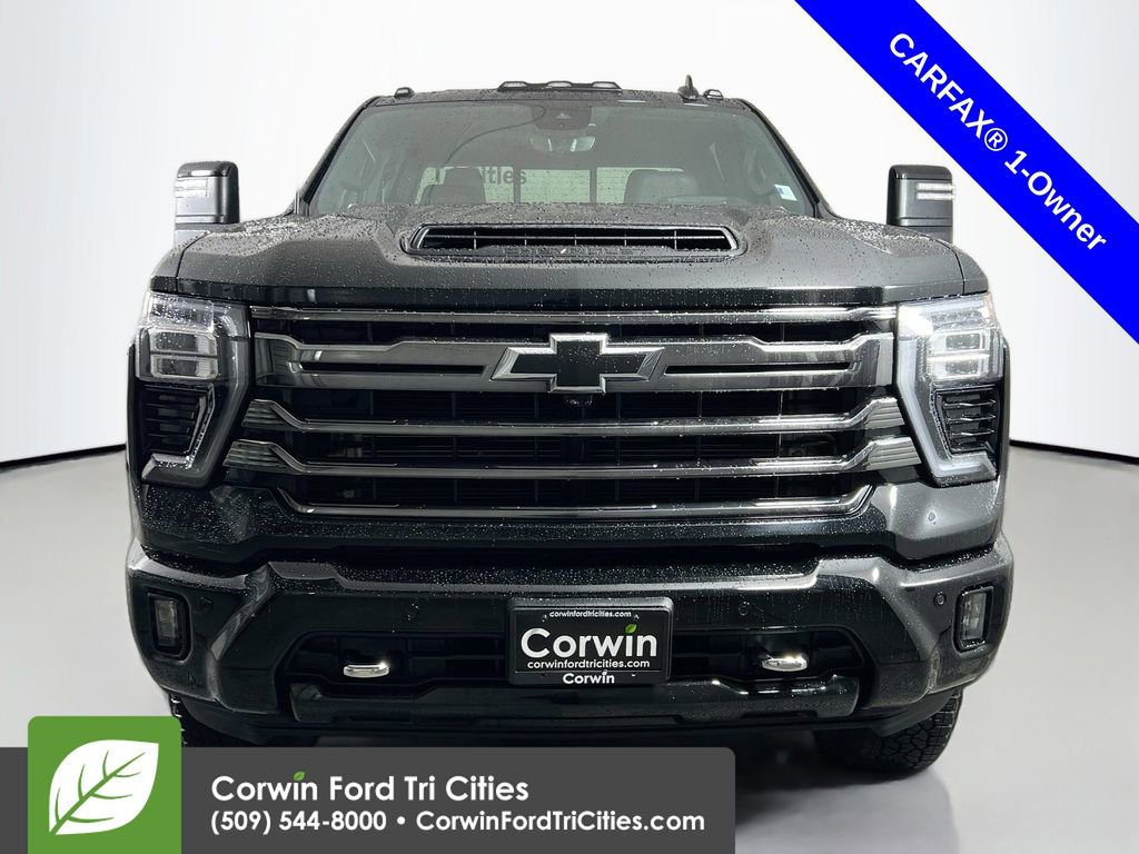 Used 2024 Chevrolet Silverado 3500 High Country w/ High Country Premium Package image 4