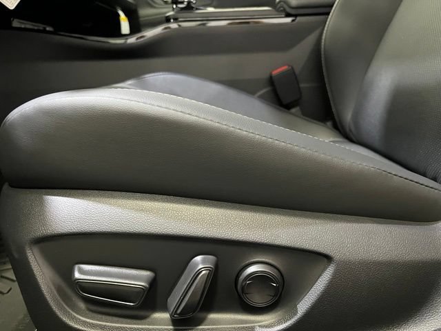 New 2026 Toyota Prius Plug-In Hybrid FWD image 13