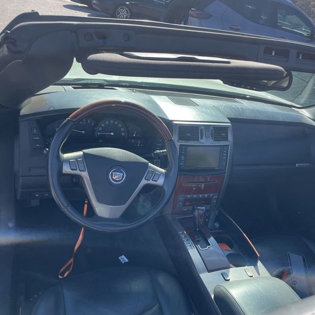 Used 2006 Cadillac XLR image 6