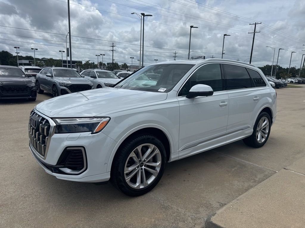 Used 2025 Audi Q7 2.0T Premium w/ Convenience Package AWD/4WD image 5