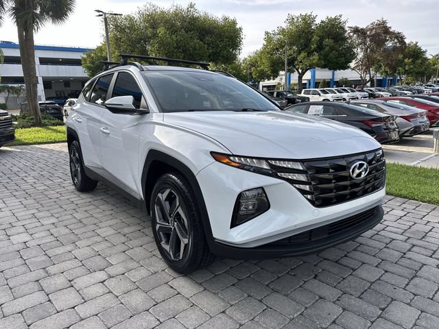 Used 2022 Hyundai Tucson SEL w/ Cargo Package AWD/4WD image 17