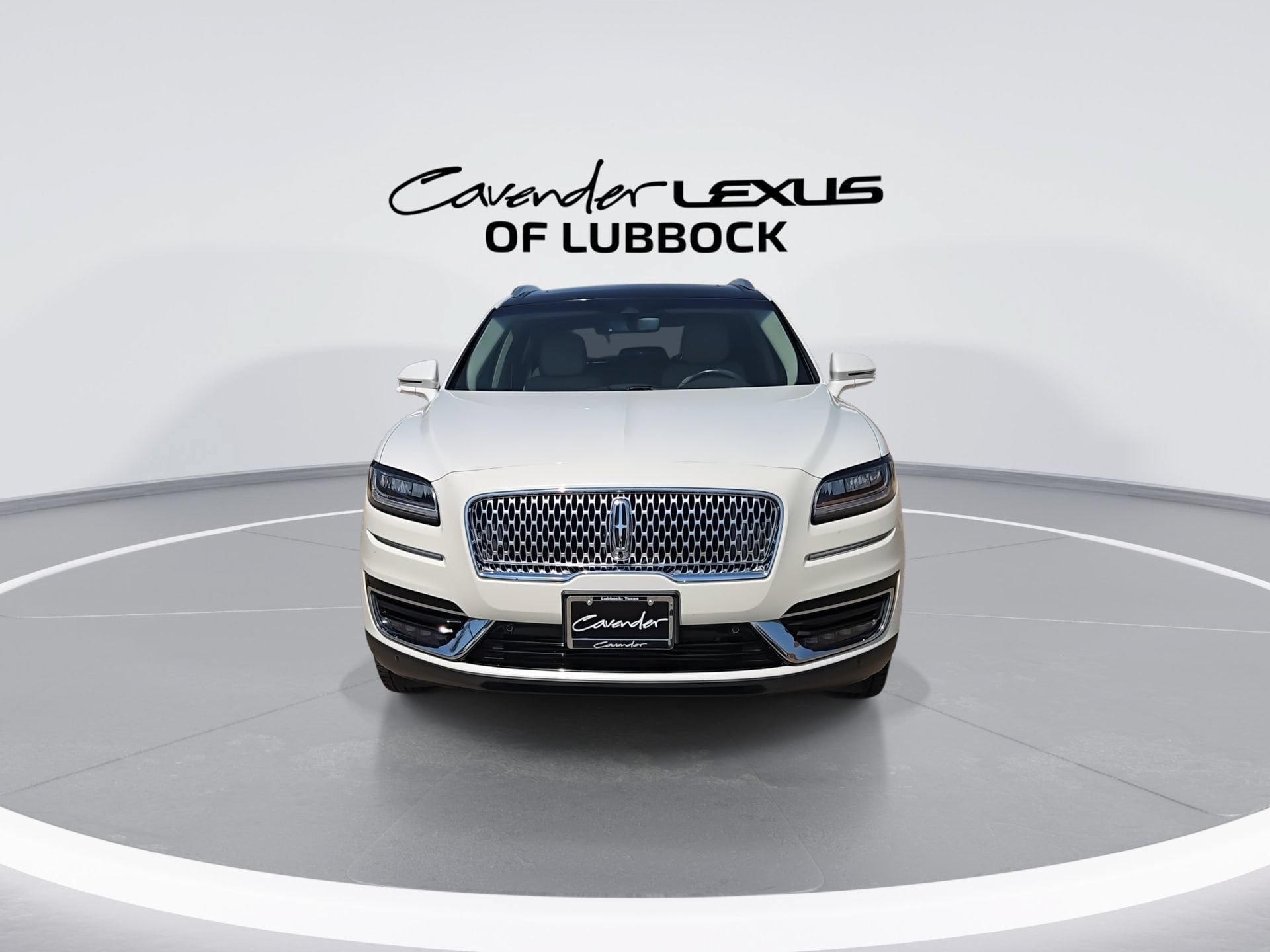 Used 2020 Lincoln Nautilus Reserve w/ Equipment Group 201A FWD image 3