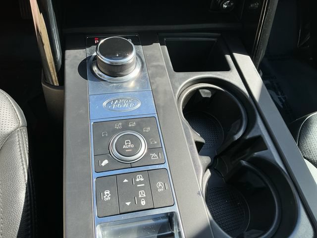 Used 2020 Land Rover Discovery SE AWD/4WD image 24