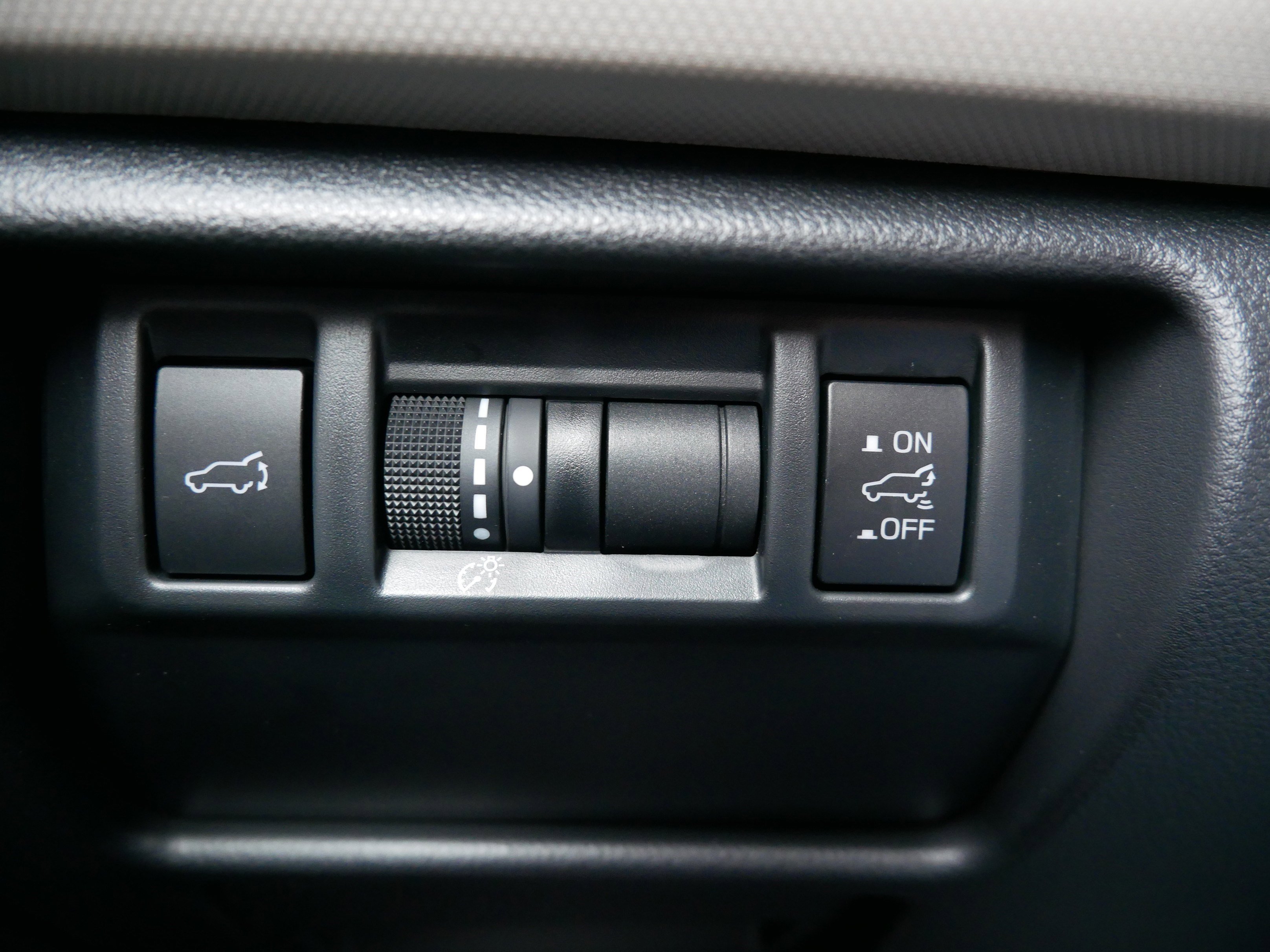 Certified 2025 Subaru Forester Premium image 26