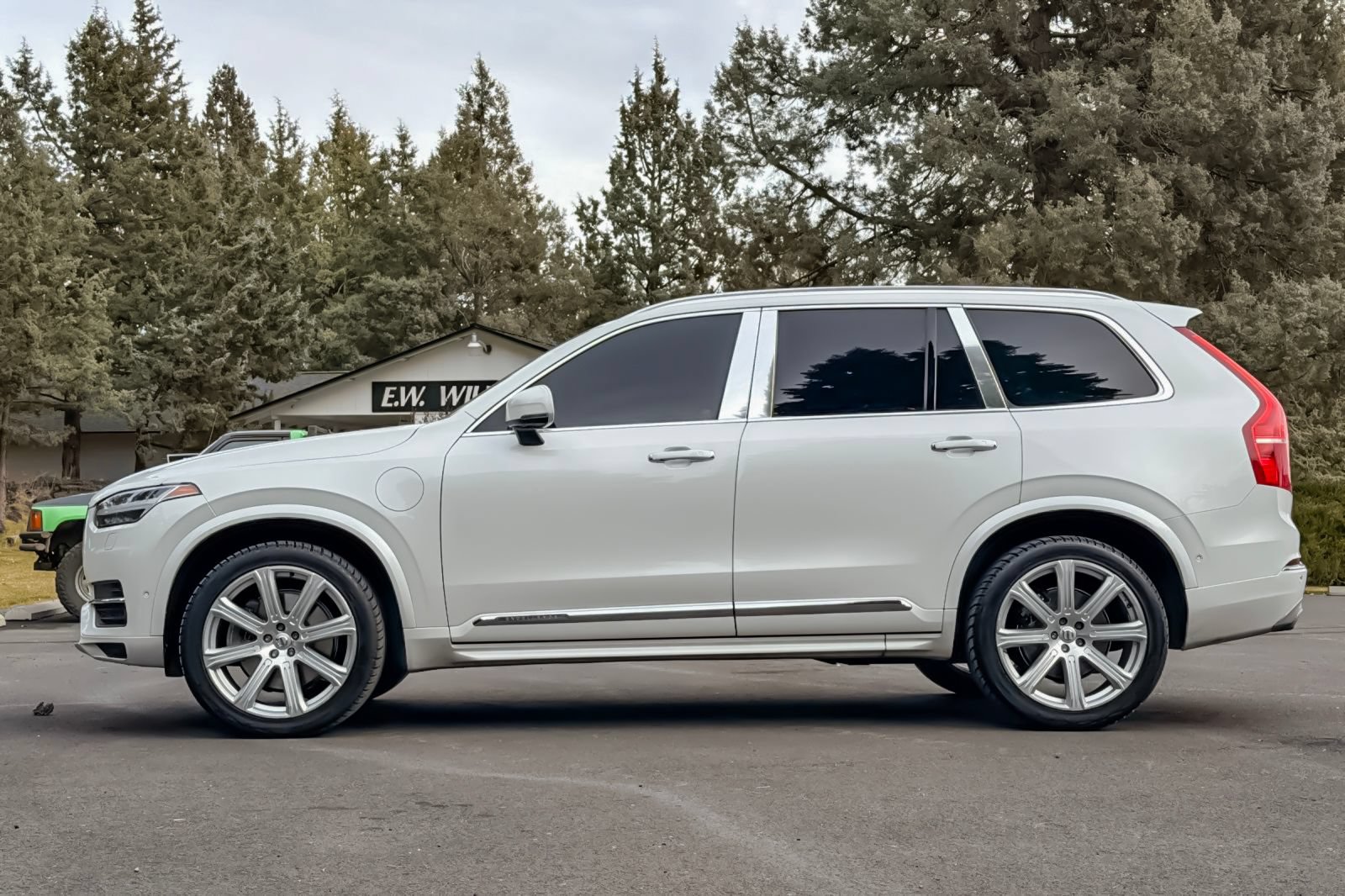 Used 2017 Volvo XC90 T8 Excellence AWD/4WD image 6