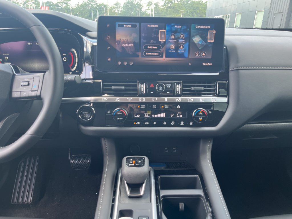 New 2026 Nissan Pathfinder SL FWD image 16