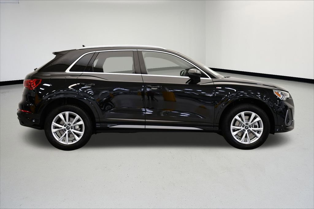 Used 2025 Audi Q3 2.0T Premium w/ Convenience Package image 6