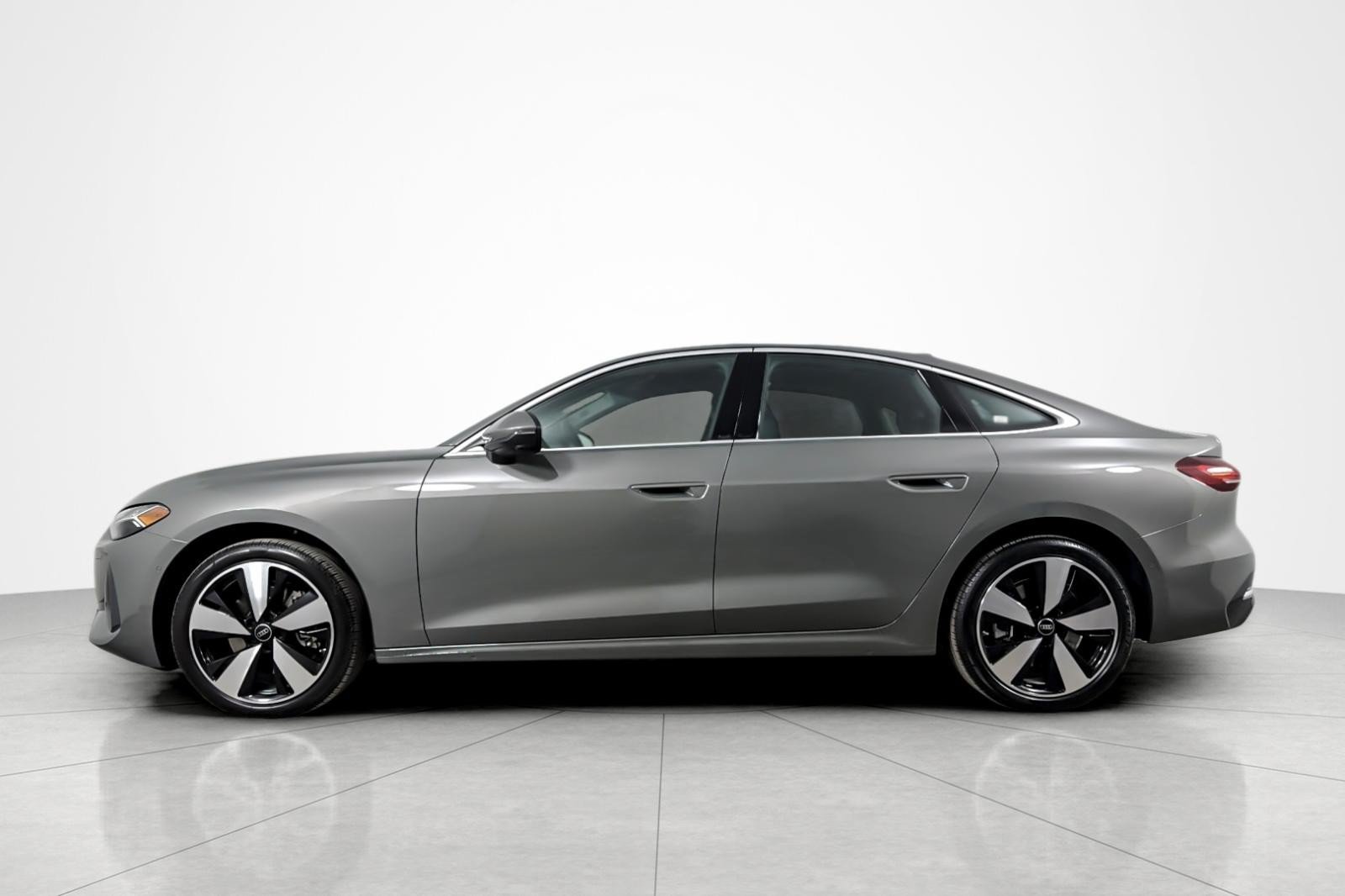 Used 2025 Audi A5 2.0T Premium Plus w/ Premium Plus AWD/4WD video 2