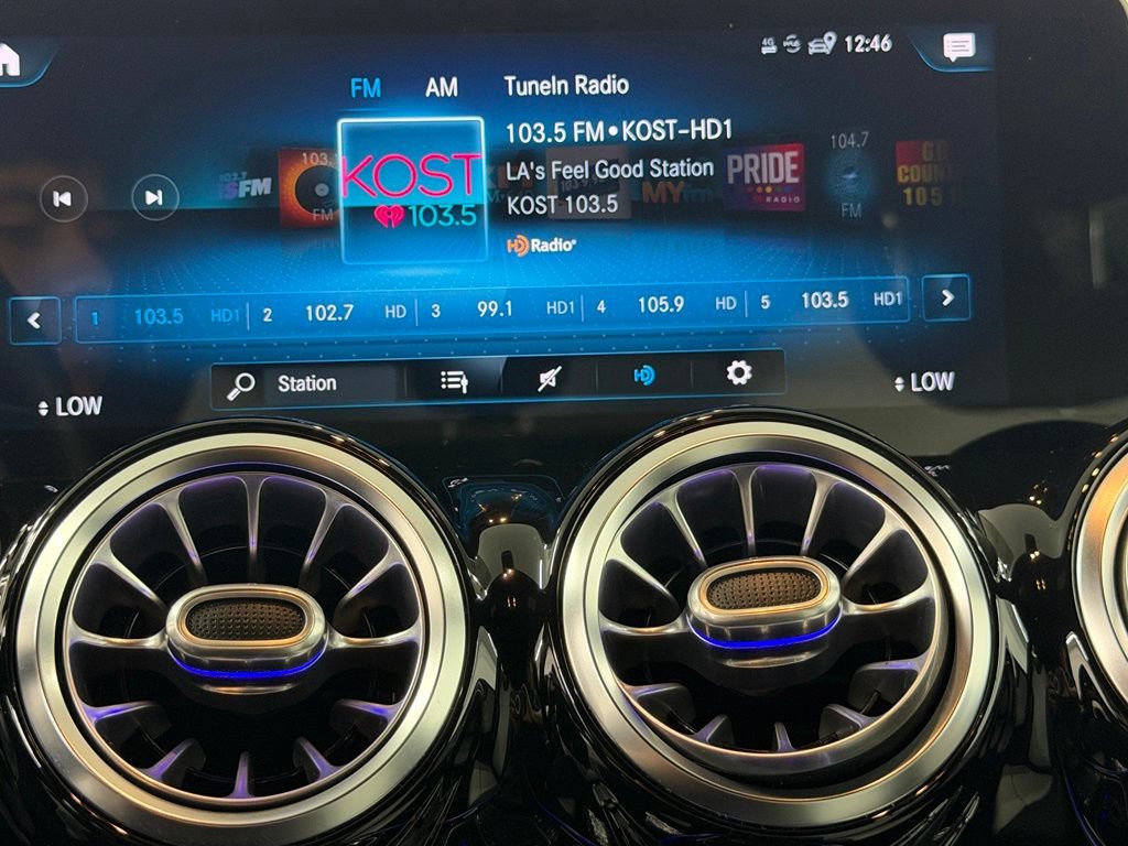 Used 2021 Mercedes-Benz GLB 250 image 33