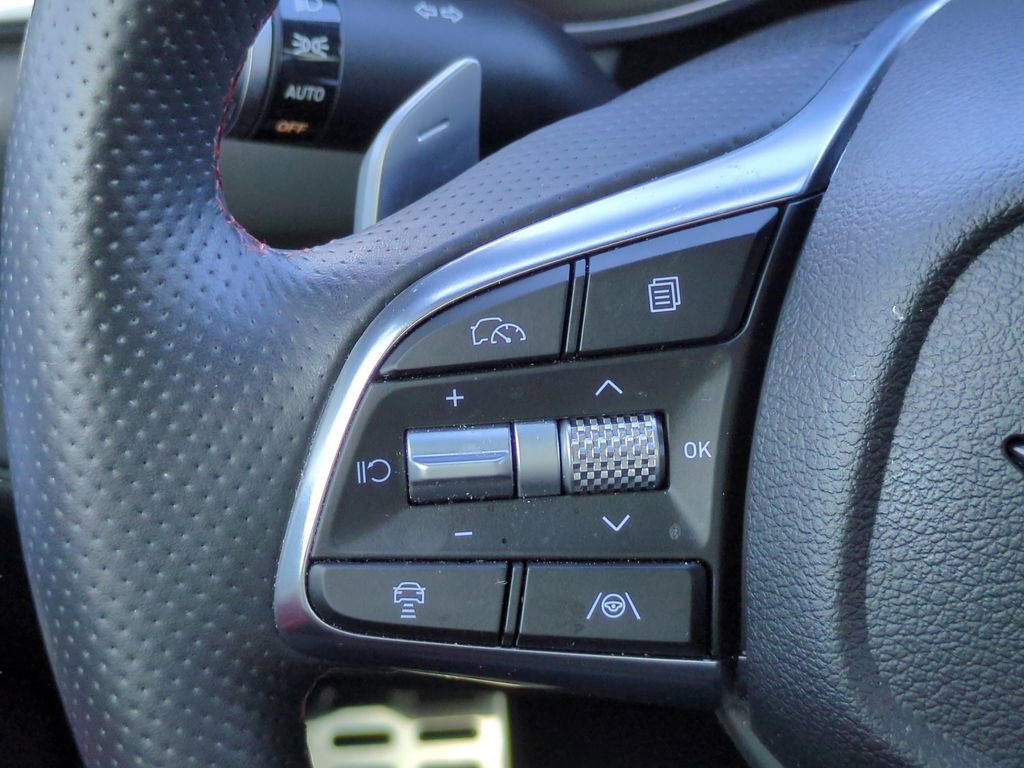 Used 2026 Genesis G70 3.3T Sport Prestige image 22