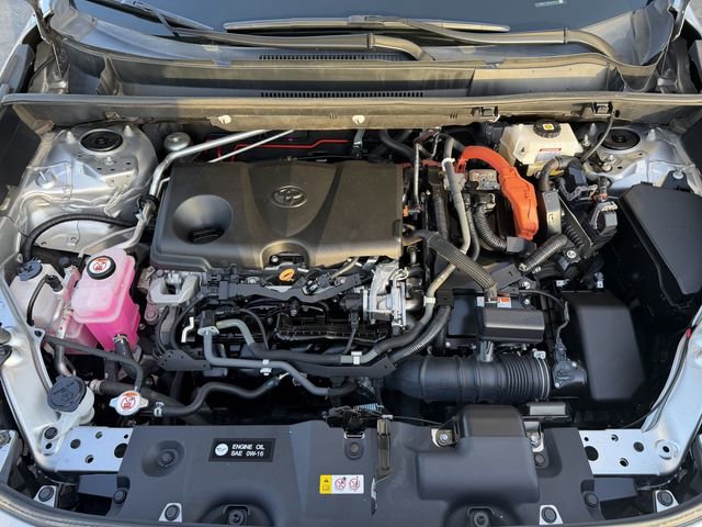 Used 2021 Toyota RAV4 LE AWD/4WD image 22