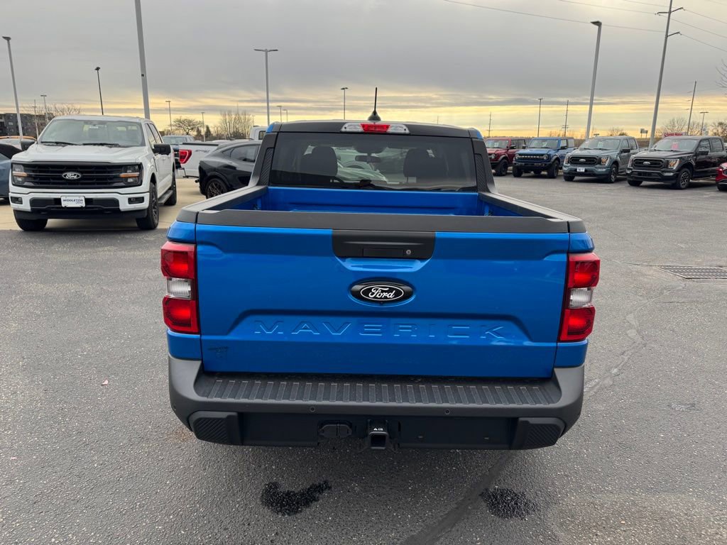 New 2025 Ford Maverick XLT w/ Black Appearance Package image 8
