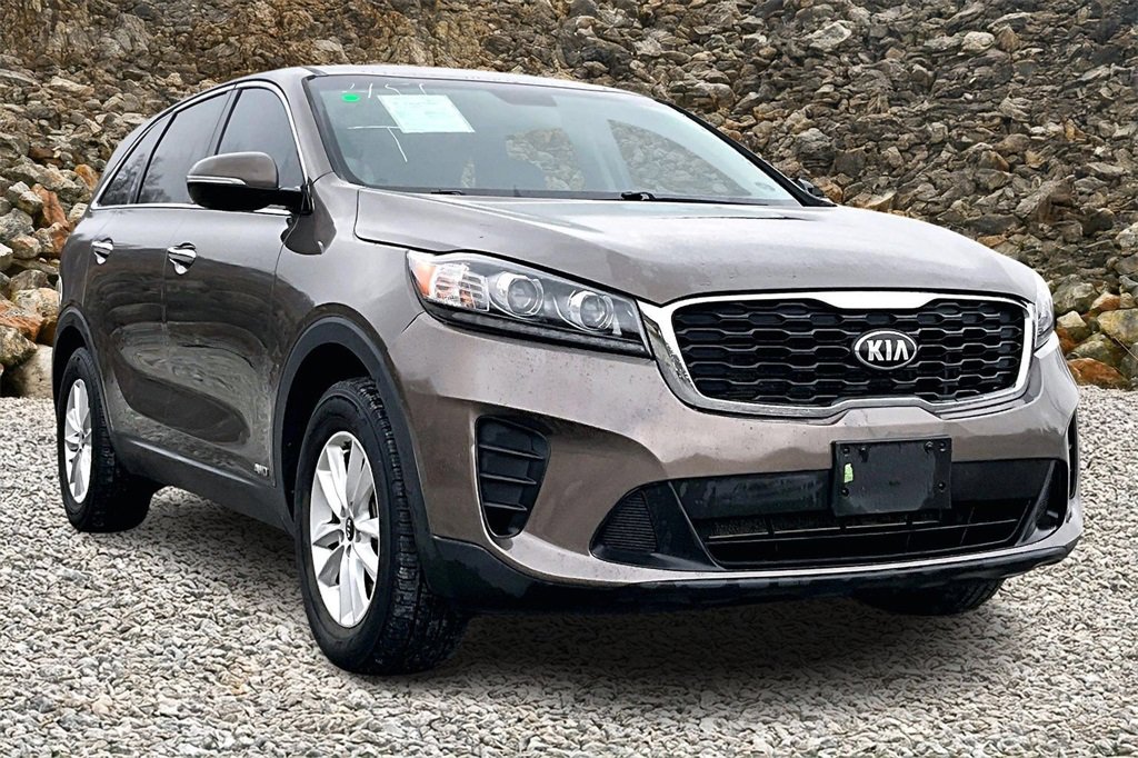 Used 2019 Kia Sorento LX image 10