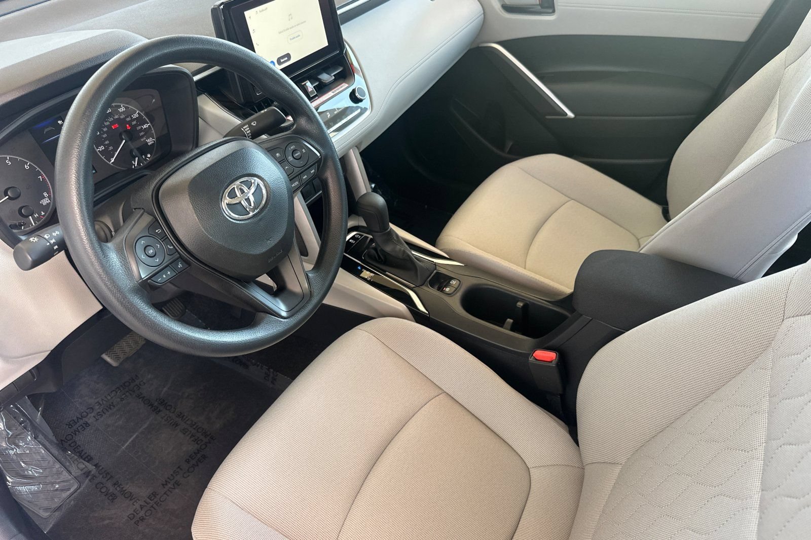 Used 2025 Toyota Corolla Cross L FWD image 11
