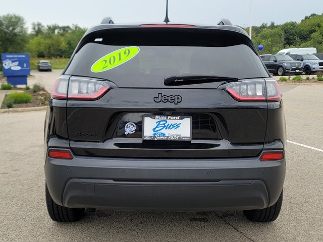 Used 2019 Jeep Cherokee Latitude Plus AWD/4WD image 12