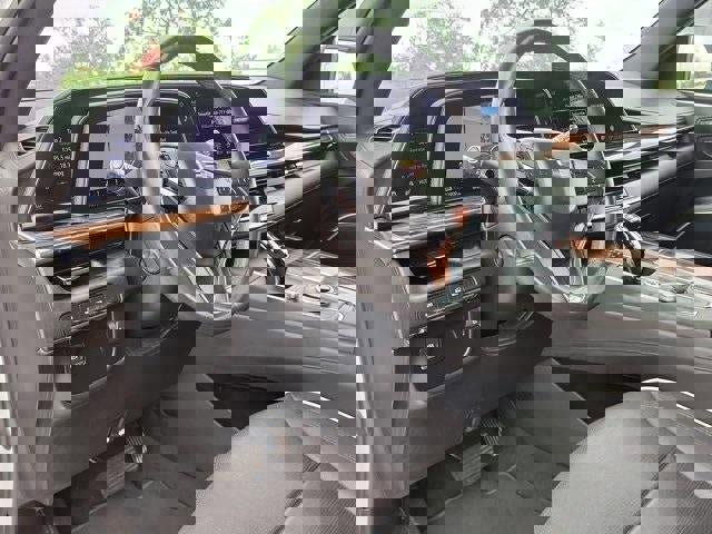 Used 2023 Cadillac Escalade Premium Luxury image 10