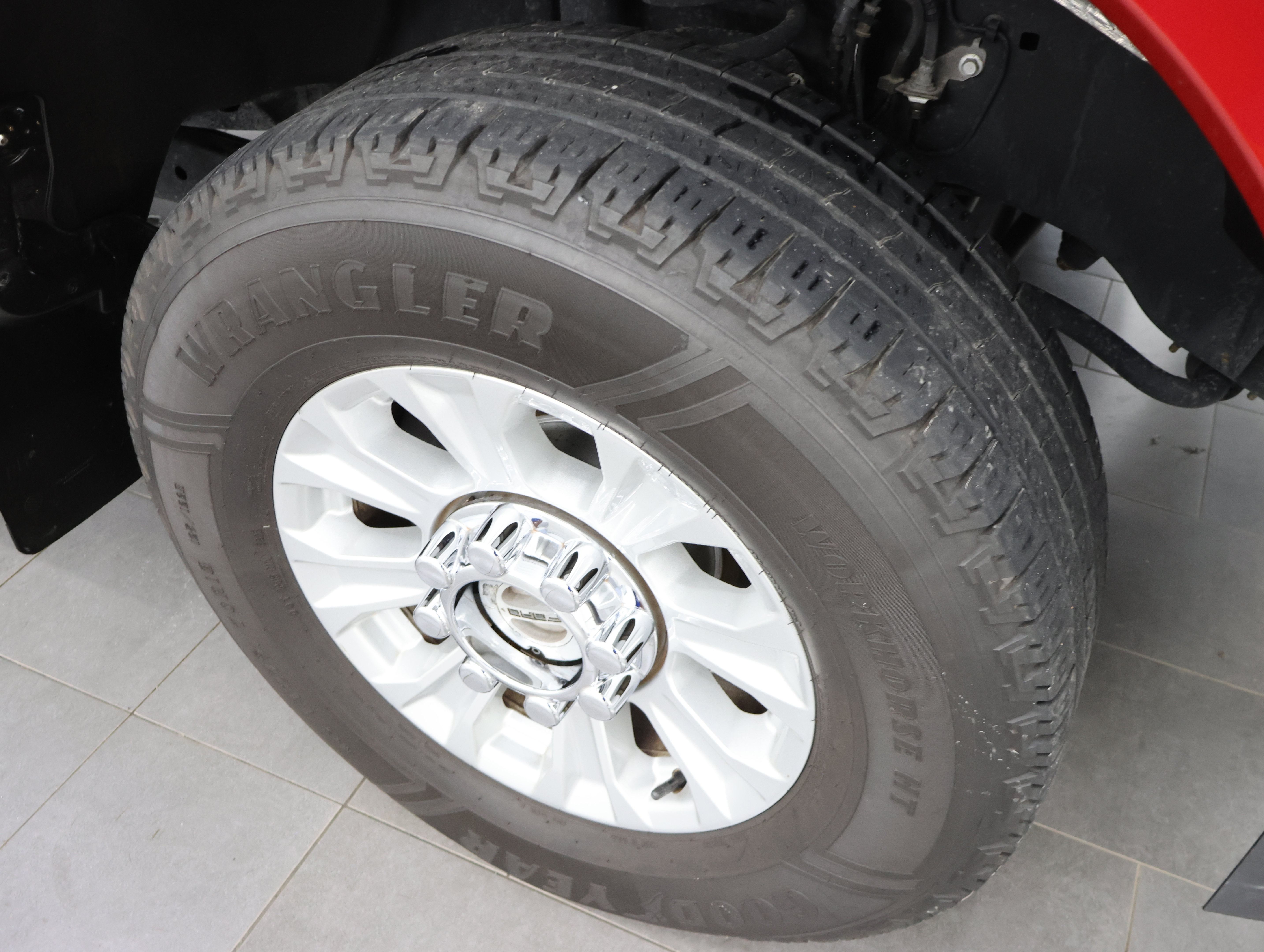 Used 2020 Ford F250 XLT w/ XLT Value Package AWD/4WD image 3