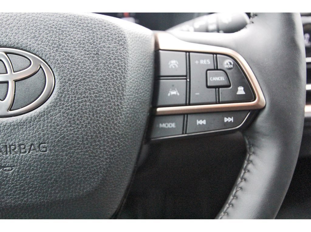 Used 2026 Toyota Grand Highlander AWD Hybrid image 21