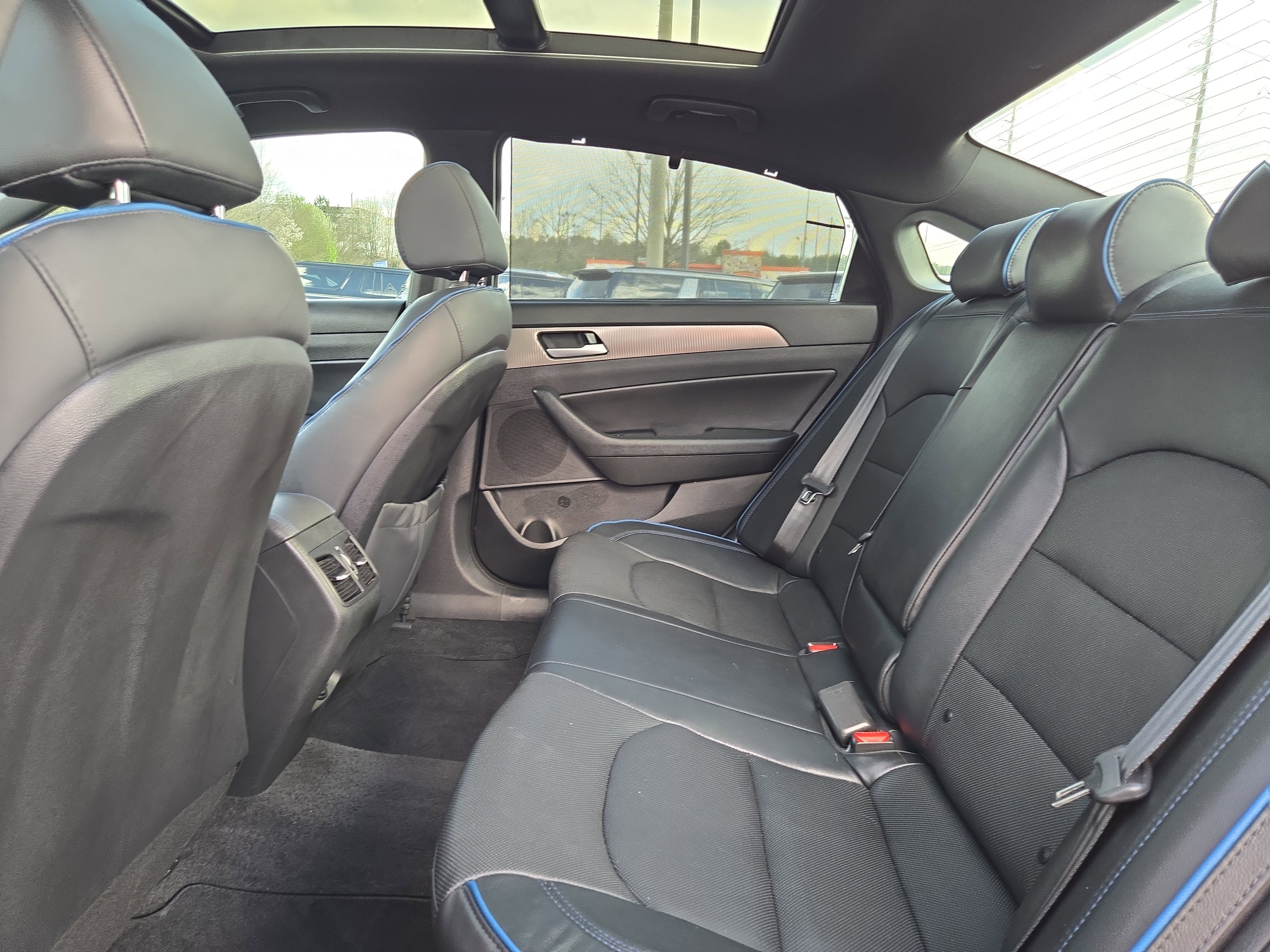 Used 2019 Hyundai Sonata Limited image 12