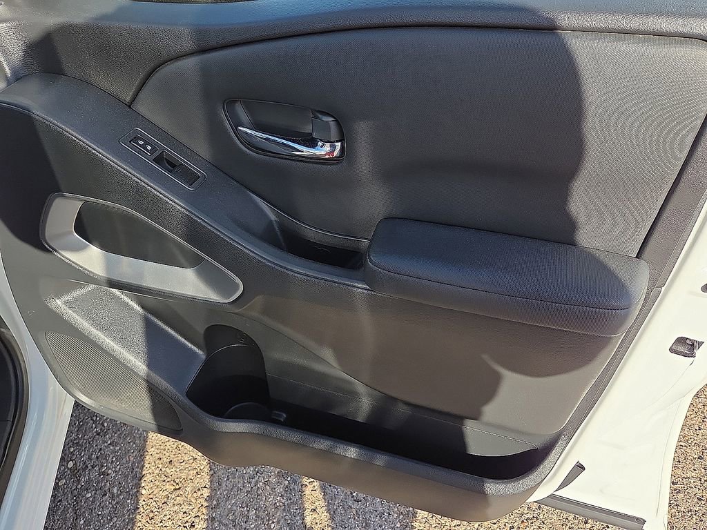 Used 2022 Nissan Frontier SV image 13