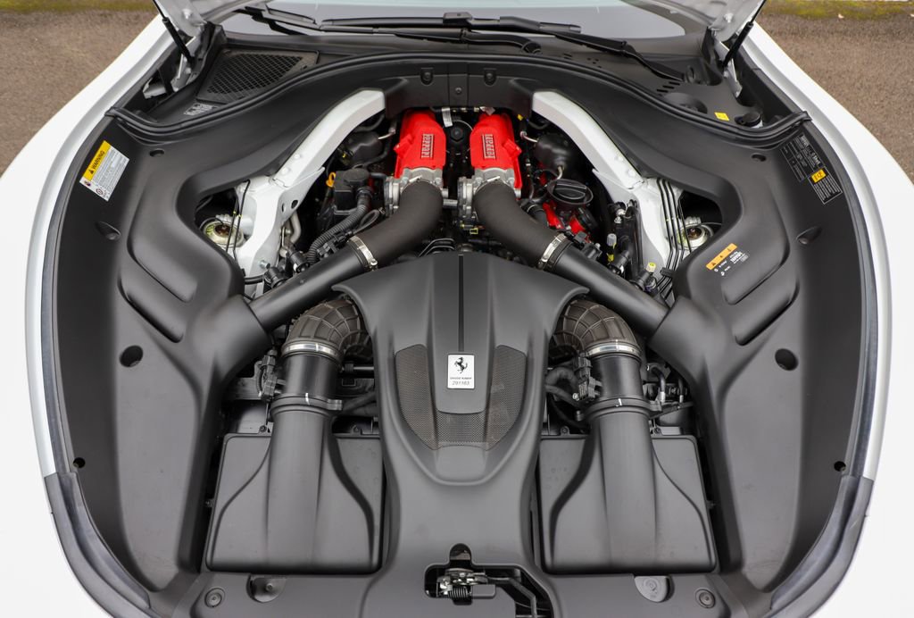 Certified 2023 Ferrari Roma image 8