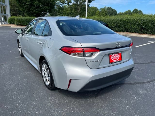 Used 2024 Toyota Corolla LE FWD image 9