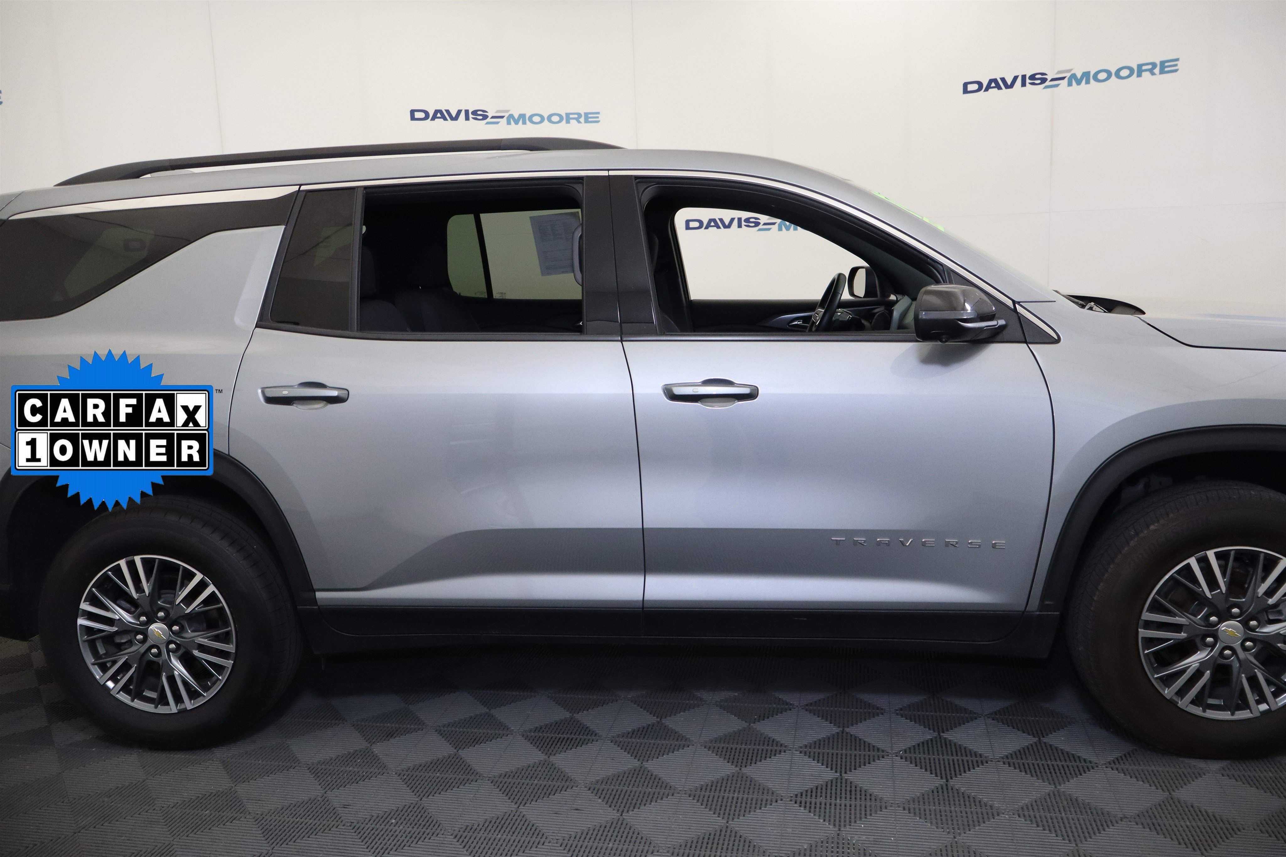 Certified 2024 Chevrolet Traverse LT FWD image 5