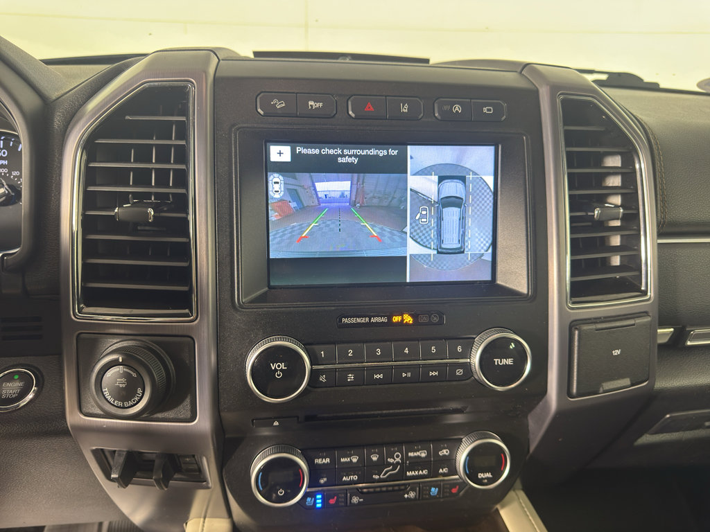 Used 2018 Ford Expedition Platinum AWD/4WD image 27