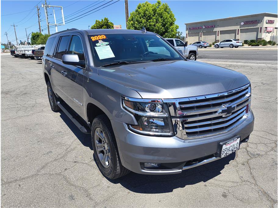 Used 2020 Chevrolet Suburban LT w/ Off-Road Package AWD/4WD image 2
