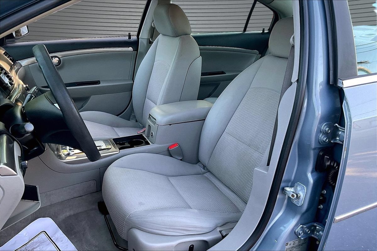 Used 2008 Saturn Aura XE FWD image 20