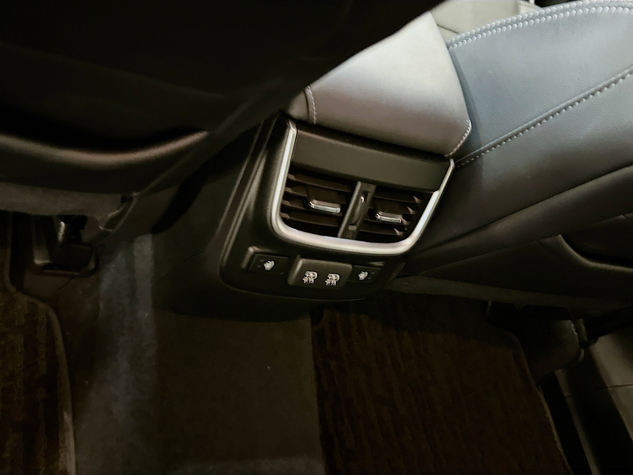 Used 2022 Subaru Outback Limited AWD/4WD image 29