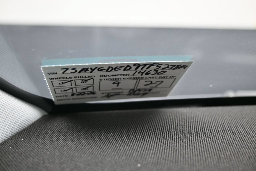 Used 2026 Tesla Model Y Long Range RWD image 9