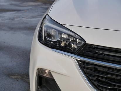 Used 2022 Buick Encore GX Essence w/ Experience Buick Package image 32