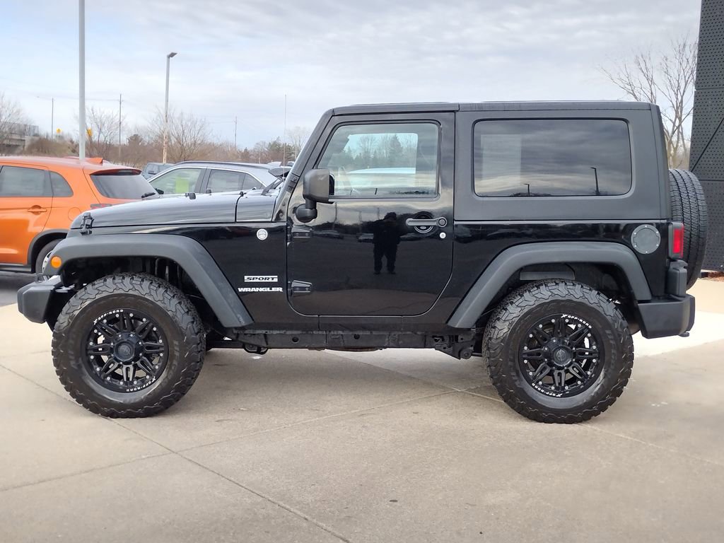 Used 2013 Jeep Wrangler Sport image 8